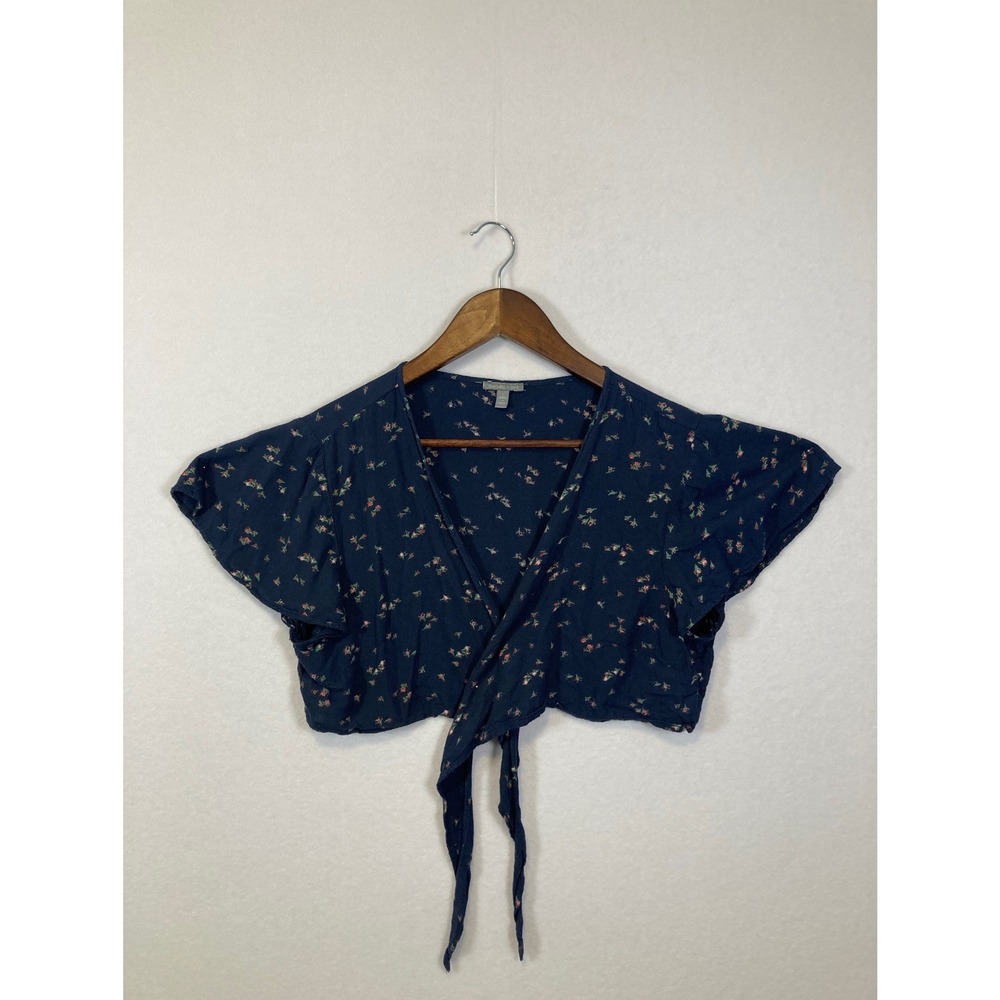 Charlotte Russe Navy Floral Crop Wrap Top Short Sleeve Tie Front Size L